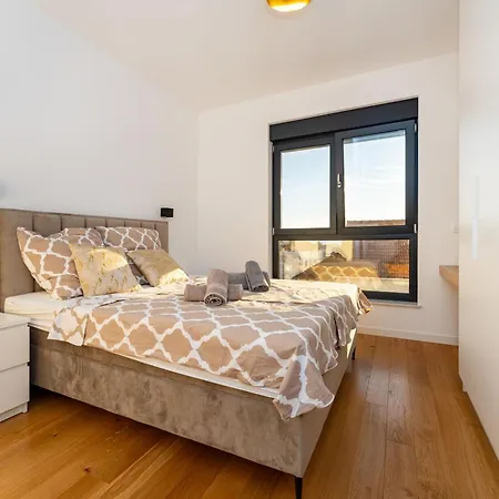 Solace Horizon アパート