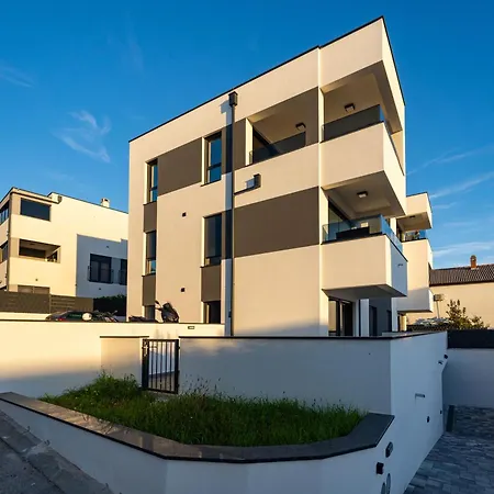 Solace Horizon 扎达尔