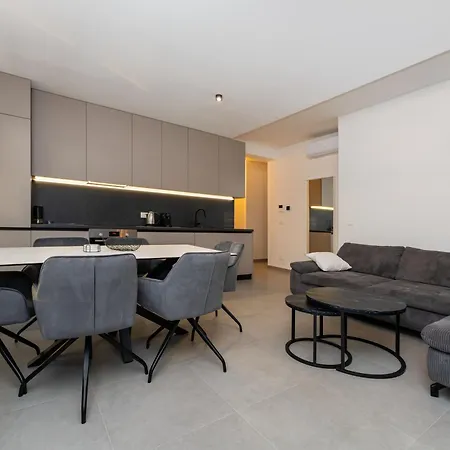 Solace Horizon Apartman *